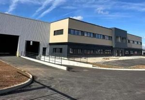 Locaux d'activité neufs à louer Colombier-Saugnieu - Proximité aéroport et autoroutes