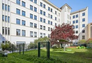 Location bureaux Lyon 6 - Proche métro B, tram et gare Part-Dieu