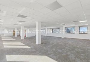 Location bureaux Marseille 2 - Proche tram T3 et gare Saint-Charles