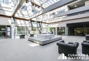Location bureaux Marseille 14 - Proche autoroute A7 et métro Bougainville