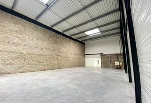 Local d'activités à vendre Marignane - Proximité A55