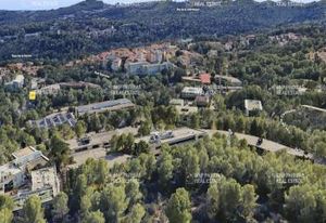 Location bureau Valbonne - Rez-de-chaussée dans site réhabilité