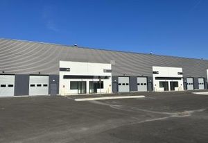 Location cellules d'activité Savigny-le-Temple - Proximité A5 et RER D