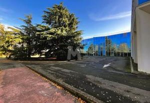 Location bureaux Courcouronnes - Proche Tram T12, RER D et autoroutes