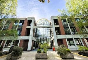 Location bureaux Courcouronnes - Proche A6, RER et Tram