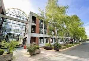 Location bureaux Courcouronnes - Proche A6, RER et Tram