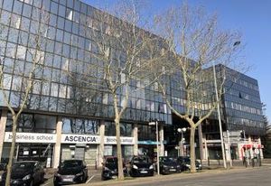 Location bureaux Courcouronnes - Proche Centre Commercial Evry 2 et transports