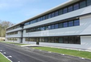 Location bureaux Bruyères-le-Châtel - Proche A10, RN20 et RER C4