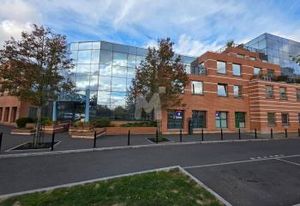 Vente bureaux Courcouronnes - Proche gare RER D, autoroute A6 et Francilienne