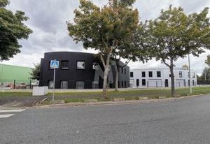 Location bureaux Grigny - Proche autoroute A6 et RER D