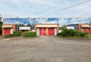 Lots d'activités et bureaux à louer Massy - Proximité A10 et N20