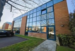Location bureaux Savigny-le-Temple - Proche gare RER D