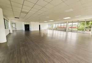 Location bureaux Tigery - Proche Francilienne, RER D et autoroutes
