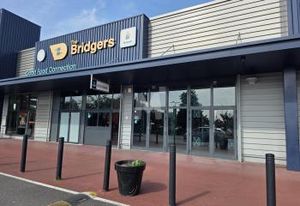Local commercial à louer Corbeil-Essonnes - Proche A6 et Francilienne