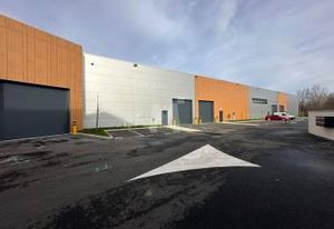 Location local d'activité Grigny - Proche A6 et Tram T12