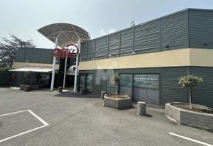 Local commercial à louer Villejust - Zone Courtaboeuf