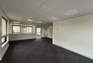 Location bureaux Massy - Proche A10, N20, TGV et RER