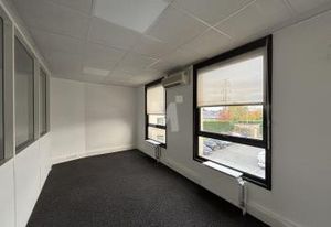 Location bureaux Massy - Proche A10, N20, TGV et RER
