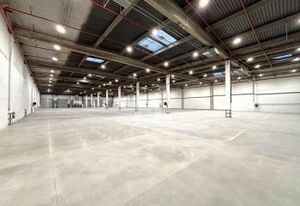 Location entrepôt Les Ulis - Visibilité A10 et ICPE