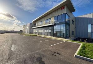 VEFA cellules d'activité et bureaux Villebon-sur-Yvette - Proche A10 et RN118