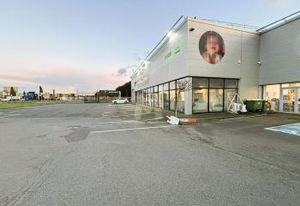 Local commercial à louer Sainte-Geneviève-des-Bois - Zone Croix Blanche