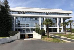 Location bureaux Courcouronnes - Proche A6, N7 et RER D