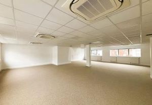 Location bureaux Massy - Proche TGV, RER et autoroutes