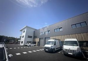 Bâtiment indépendant à vendre Saint-Pierre-du-Perray - Proximité Francilienne