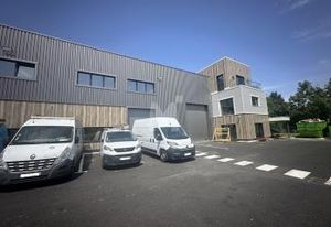 Bâtiment indépendant à vendre Saint-Pierre-du-Perray - Proximité Francilienne