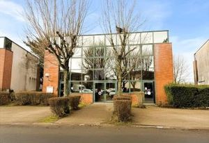 Vente villa d'entreprise Évry - Nationale 7 et RER D
