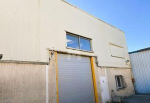 Local d'activité à vendre Crosne - 3 lots, mezzanine incluse