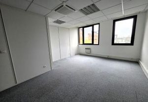 Vente bureaux Évry-Courcouronnes - Proche RER et Tram T12