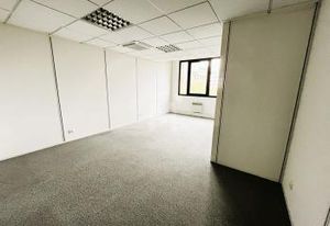 Vente bureaux Évry-Courcouronnes - Proche RER et Tram T12