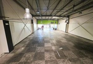 Location local commercial Lisses - Zone Clos aux Pois