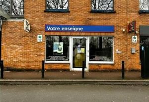 Location local commercial Évry-Courcouronnes - Face centre commercial