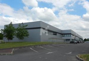 Location local activité Combs-la-Ville - A5/N104 - Certifié BREEAM