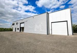 Local d'activité à vendre Ormoy - Bâtiment indépendant