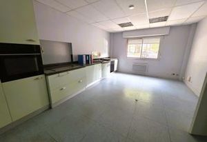 Local activité bureaux à vendre Évry - Proche A6 et RER