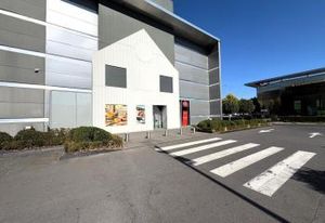 Location local commercial Ste-Geneviève-des-Bois - Zone Croix Blanche
