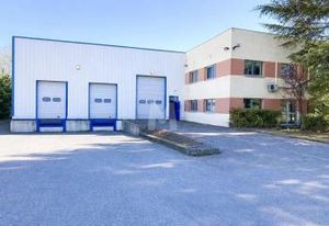 Location local d'activité Lisses - Accès A6 et Francilienne
