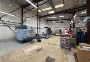 Vente local d'activité Le Plessis-Paté - Proche A6 et RER C