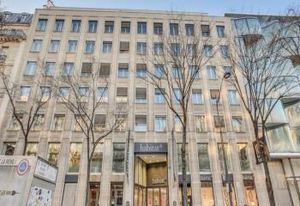 Location bureaux Paris 17 - Rez-de-jardin lumineux
