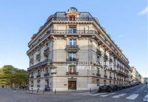 Bureaux à louer Paris 8 - Place de l'Étoile, immeuble haussmannien