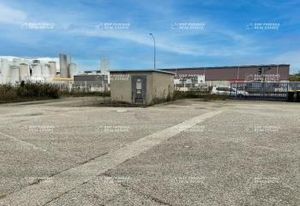 Vente locaux d'activité Vénissieux - Zone industrielle Corbas / Vénissieux