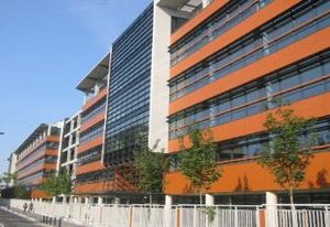 Location bureaux Montreuil - Proche transports en commun