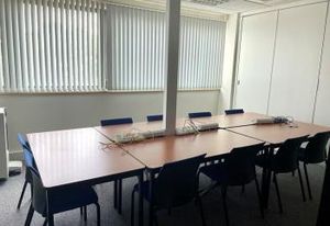 Location bureau Dijon - Proche centre commercial Toison d'Or et rocade