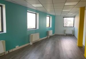 Location bureau Dijon - Nord, proche Toison d'Or et rocade