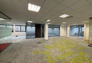 Location bureaux Dijon - Proximité centre commercial Toison d'Or et rocade