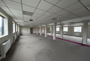 Location bureaux Dijon - Proche centre commercial Toison d'Or et rocade