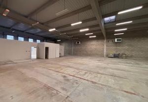 Locaux d'activités à louer Saint-Apollinaire - Proximité rocade et IKEA